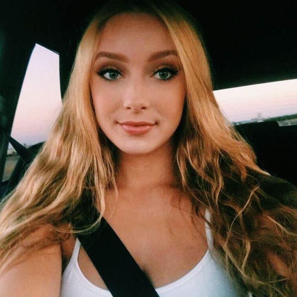 Meet your Posher, Ella